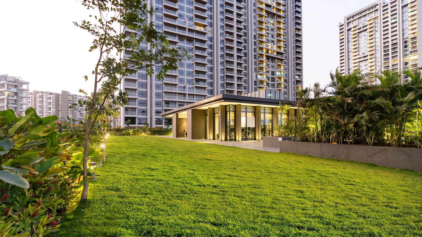 4+ BHK Flat / Apartment in Kharadi, Pune - Panchshil  Towers (4+ BHK Flat / Apartment) | RERA Verified on Prop&More - View 2